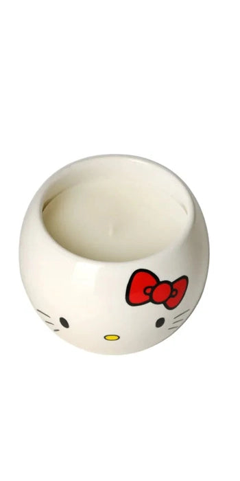 Hello Kitty Strawberry Cream Candle 200g – product image 3 | Boutique Aroma