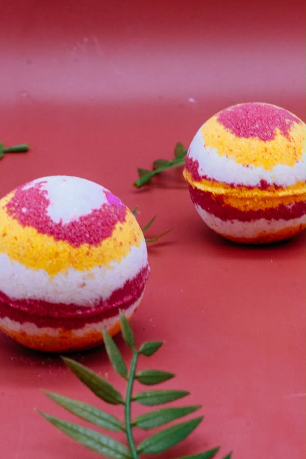 Myrrh & Tonka Bath Bomb | Boutique Aroma